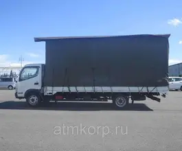 Тентованный грузовик Тентованный грузовик  Toyota 2011 года б/у