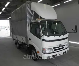 Тентованный грузовик Тентованный грузовик  Toyota 2012 года б/у