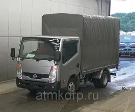 Тентованный грузовик Тентованный грузовик  Nissan 2010 года б/у