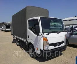 Тентованный грузовик Тентованный грузовик  Nissan 2010 года б/у