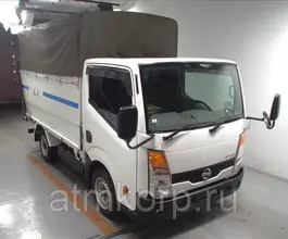 Тентованный грузовик Тентованный грузовик  Nissan 2011 года б/у