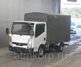 Тентованный грузовик Тентованный грузовик  Nissan 2011 года б/у