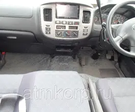Микроавтобус Nissan Caravan 2011 года б/у фото 4