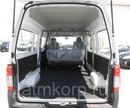 Микроавтобус Nissan CARAVAN NV350 CW8E26 2013 года б/у