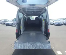 Микроавтобус Nissan CARAVAN VRE25 2012 года б/у