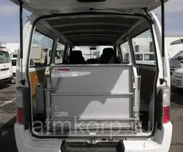 Микроавтобус Nissan CARAVAN VWE25 2012 года б/у