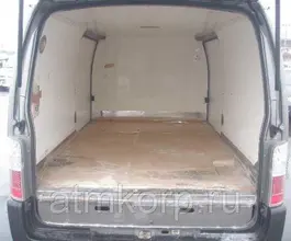 Изотермический фургон Nissan CARAVAN VRE25 2010 года б/у фото 2