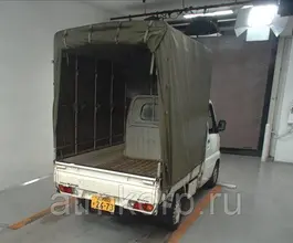 Тентованный грузовик Тентованный грузовик  Nissan 2010 года б/у фото 4