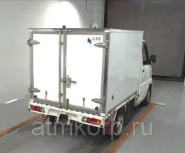 Рефрижератор Фургон  Nissan 2011 года б/у фото 4