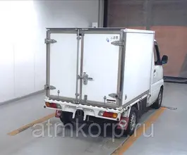 Рефрижератор Фургон  Nissan 2011 года б/у фото 4