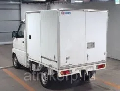 Автофургон Автофургон  Nissan 2010 года б/у фото 3