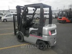 Вилочный погрузчик Nissan NL01M15 2004 года б/у фото 2