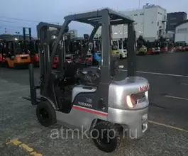 Вилочный погрузчик Nissan L01A15D 2007 года б/у фото 2