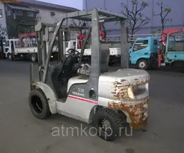 Вилочный погрузчик Nissan PL02A25 2007 года б/у фото 2
