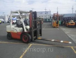 Вилочный погрузчик Nissan YG1F2A30 2011 года б/у