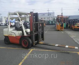Вилочный погрузчик Nissan YG1F2A30 2011 года б/у