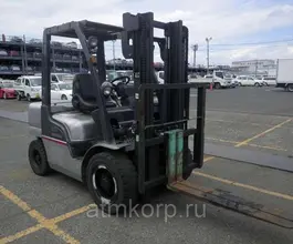 Вилочный погрузчик Nissan YGL02A30 2005 года б/у
