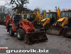 Экскаватор-погрузчик Kubota R420 2005 года б/у