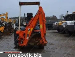 Экскаватор-погрузчик Kubota R420 2005 года б/у фото 5