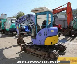 Экскаватор Hitachi EX30 2005 года б/у фото 2