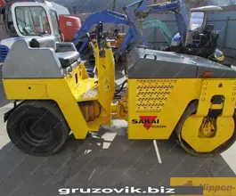 Дорожный каток Sakai TW500W 2007 года б/у фото 3