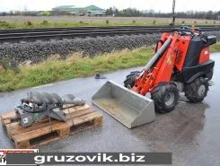 Фронтальный погрузчик DITCH Witch SK300 2013 года б/у фото 4