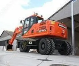 Фронтальный погрузчик Doosan DX160W 2017 года б/у