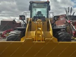 Фронтальный погрузчик SEM 656D 2018 года б/у