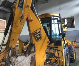 Экскаватор-погрузчик JCB 3CX 2007 года б/у фото 4