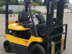 Вилочный погрузчик Toyota 7FB15 (7FBH15) 2001 года б/у
