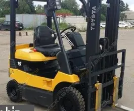 Вилочный погрузчик Toyota 7FB15 (7FBH15) 2001 года б/у