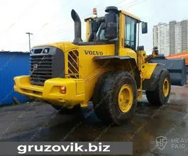 Фронтальный погрузчик Volvo L120F 2010 года б/у фото 4