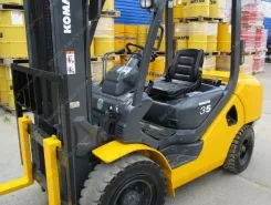 Вилочный погрузчик Komatsu FD35AT-17 2019 года б/у