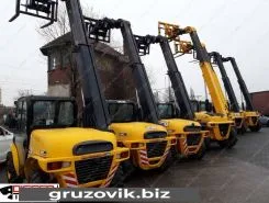 Телескопический погрузчик JCB LOADALL 520-40 2012 года б/у