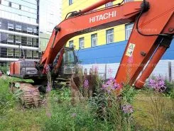 Экскаватор Hitachi ZX 240LC-3G 2011 года б/у фото 2