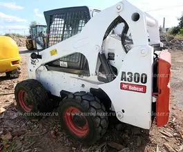 Фронтальный погрузчик Bobcat A 300 2008 года б/у фото 4