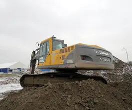 Экскаватор Volvo EC 240 2006 года б/у фото 4