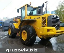 Фронтальный погрузчик Volvo L120F 2010 года б/у фото 3