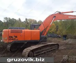 Экскаватор Hitachi ZX240LC 2013 года б/у