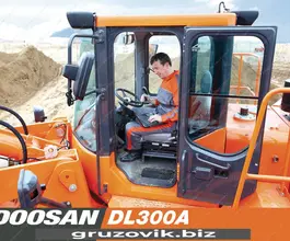 Фронтальный погрузчик Doosan DL300A 2018 года б/у фото 2