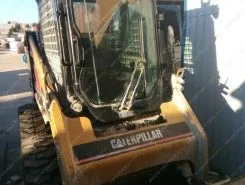 Фронтальный погрузчик Caterpillar 226В 2007 года б/у