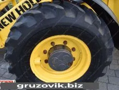Экскаватор-погрузчик New Holland B100B 2012 года б/у фото 4