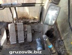 Экскаватор Hitachi ZX200LC 2005 года б/у фото 4