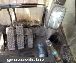 Экскаватор Hitachi ZX200LC 2005 года б/у фото 4