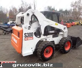 Фронтальный погрузчик Bobcat S300 2007 года б/у фото 5