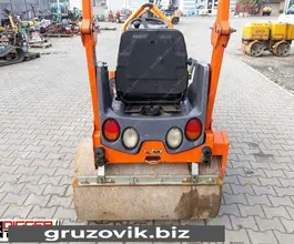 Дорожный каток HAMM HD 10C VV 2008 года б/у фото 3