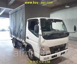 Тентованный грузовик Тентованный грузовик  Mitsubishi 2009 года б/у