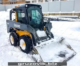 Фронтальный погрузчик John Deere 318d 2012 года б/у