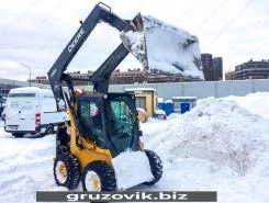 Фронтальный погрузчик John Deere 318d 2012 года б/у фото 3