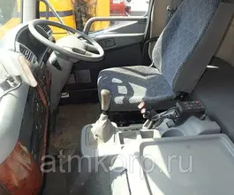 Самопогрузчик Mitsubishi FUSO с КМУ Unic 2010 года б/у фото 4
